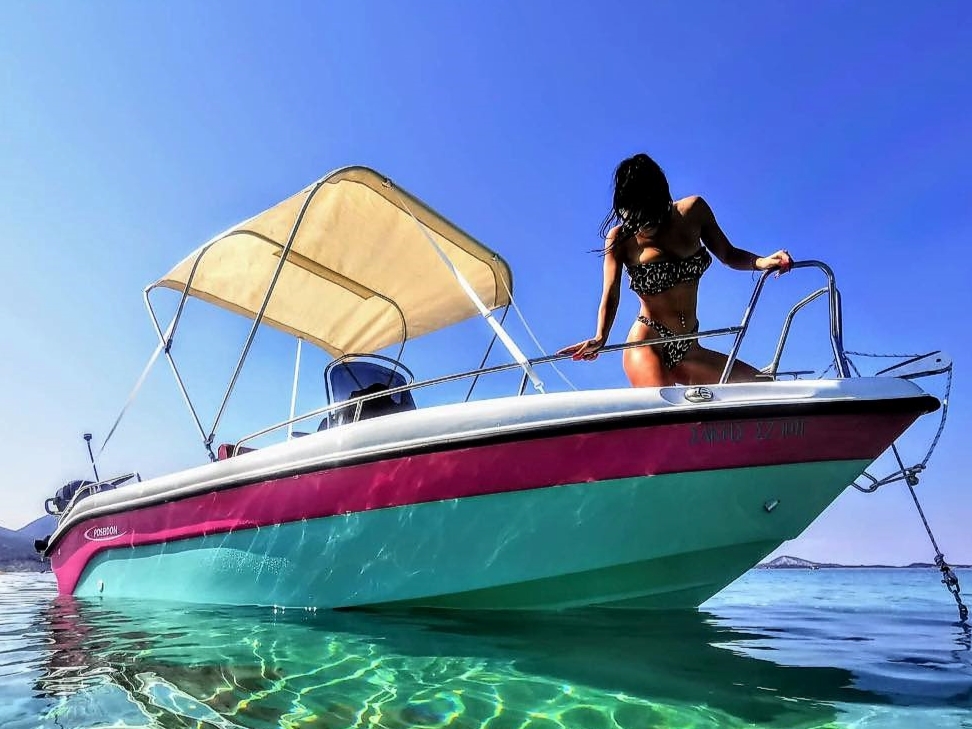 private-motorboat-rentals-zakynthos