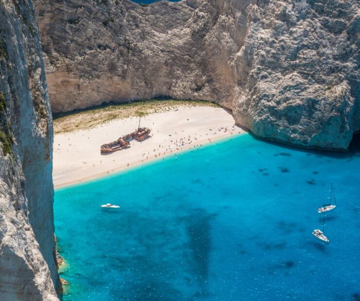 how-to-visit-shipreck-beach